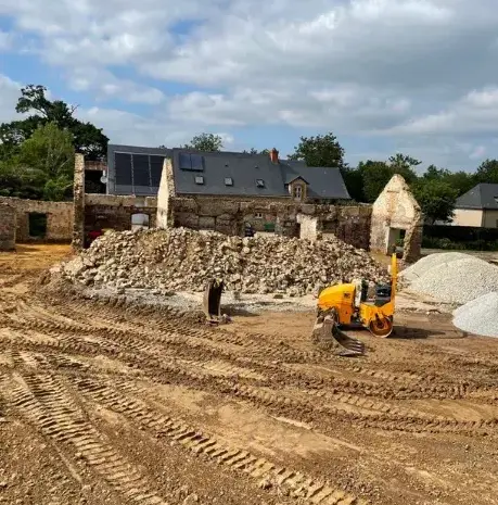 location mini pelle avec chauffeur  Laval-5