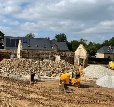 location mini pelle avec chauffeur Louverné-2